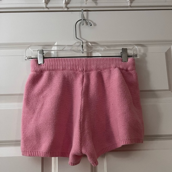 Pink, knitted shorts with a tie in the front - Picture 2 of 2